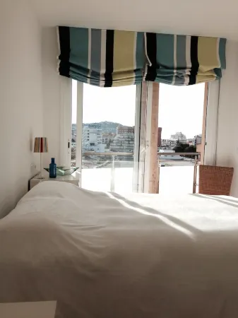 Panoramic 180 ° view on the canals, swimming pool, 6 people Rosas nature reserve Отели рядом с достопримечательностью «Aquabrava»