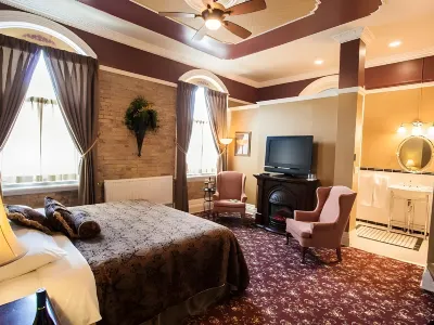 Clocktower Inn Hotels in Strathroy