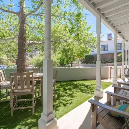 Casa de Oro – Luxe Comfort in the Heart of Old Bisbee Private Yard & EV Charger!