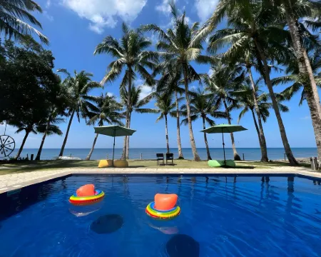Antique Amor Bungalows & Villas Hotels in Pandan