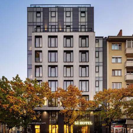 B1 Downtown Hotel