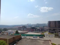 Chuchu's Cozy Small Room Apartment (No. 1 Road)