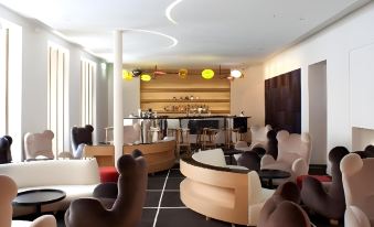 Hotel Marignan Champs-Elysées