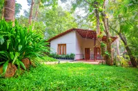 Deep Woodz Home stay by Z Vacations - Villas