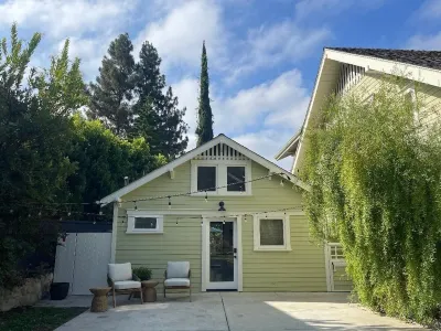 Brand New Charming Guest House in lovely Northwest Glendale CA. Private &Quiet Gallery Godo 주변 호텔