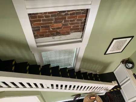 Welcome to Bourbon Oak Smokehouse, in the heart of Bardstown, KY