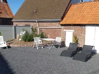 Maison à la Campagne Avec Cour Clôturé et Espace Extérieur Hotels in Eu
