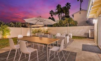 Designer Coastal Paradise w Pool - Steps to Beach