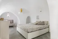 Trullo Chiara Con Piscina by Wonderful Italy