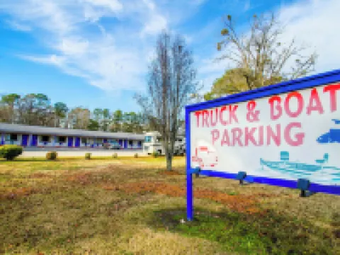 體育人客棧普利茅斯 252-793-3095 華盛頓縣酒店