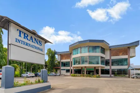 Trans International Hotel Отели рядом с достопримечательностью «Шри-Сива Субрамания Свами Храм»
