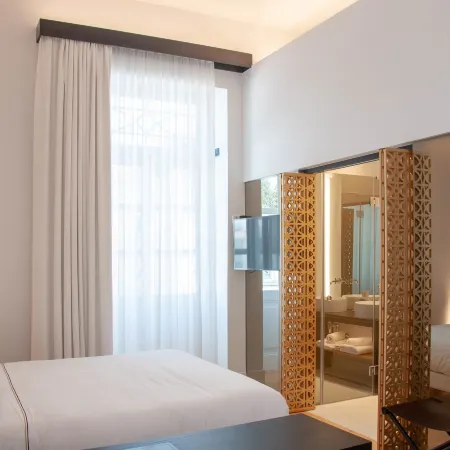 S Paul City Hotel