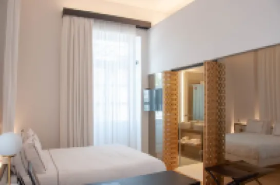 แซนท์ พอล โฮเทล