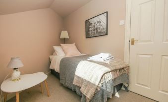 Arundel Mews - Parking - by Brighton Holiday Lets