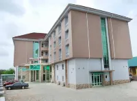 Gold Crown Hotel