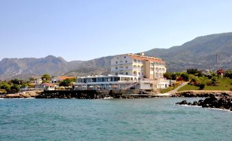 Manolya Hotel