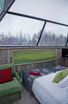 Aurora Pyramid Glass Igloos Hotel di Kittila