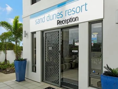 Sand Dunes Resort Отели рядом с Аэропорт Саншайн-Кост