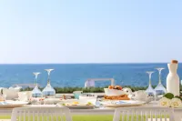 Mareggio Exclusive Residences & Suites Hotel a East Mani