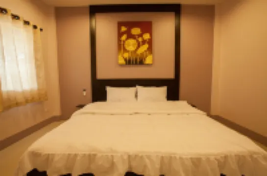 Chiangkham Grand Villa Hotels in Chiang Kham