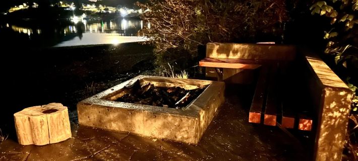 Private Oceanfront Cabin with Hot Tub - Doc Holiday Cabin Ξενοδοχεία στην πόλη Ucluelet