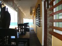 Luzmin BH - Beachfront Cottages Hotels in Oslob
