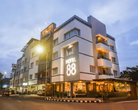 Hotel 88 Jember by WH Hotels in Jember