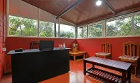 Hotel Allaranda Homestay Hôtels à : Madikeri