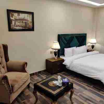 Royal Mansion Hotel Rooms