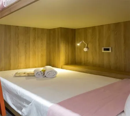 Annunziata Urban Den by Loc Hospitality Отели рядом с достопримечательностью «Нео Фрурио»