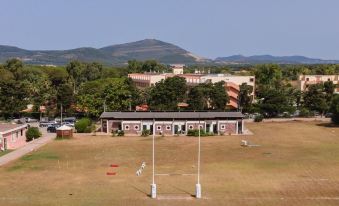 La Meta Sporting Rooms