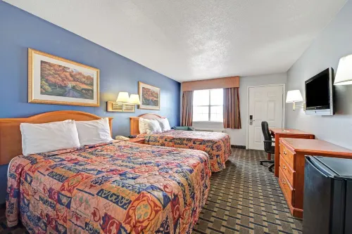 Day Star Dallas South - Motels