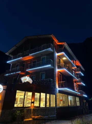 Valoria Hotel Отели в г. Узунгёль