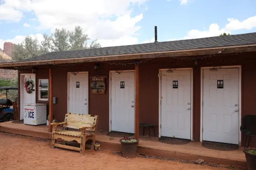 Zion View Camping Hotels in Hildale