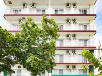Condominium Golf Golf Tsuboya Hotels near Yogi Park
