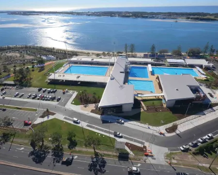 Southport Motel & Apartments Hotels in Southport