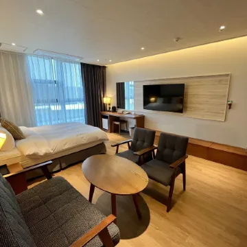 New Grand Hotel