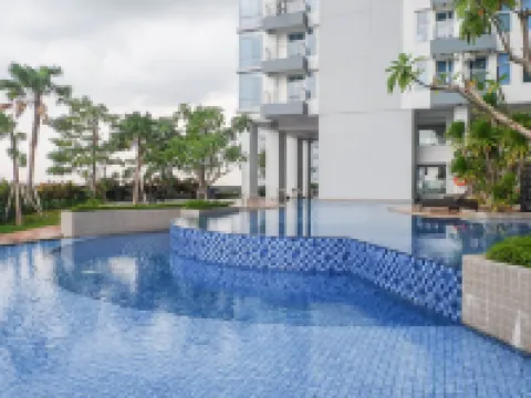Grand Luxurious and Spacious Studio at Benson Supermall Mansion Apartment Hotels in Sambikerep