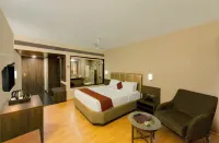 Central Beacon Hotel Hotel in zona Raghuvir vadi