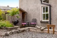 Maggie Puddle Cottage Hotels in Cartmel