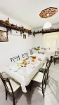 Denis Guest House - Breakfast