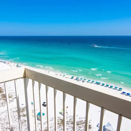 Pelican Beach Resort by Panhandle Getaways