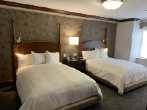 The Towers at the Kahler Grand