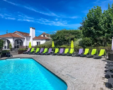 克温塔桑塔納酒店 大里貝拉酒店