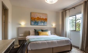Yaya Hotel & Apartments