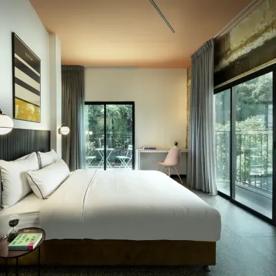 Pixel - by Loginn Tel-Avivian Hotels Hotels near Bauhaus Center