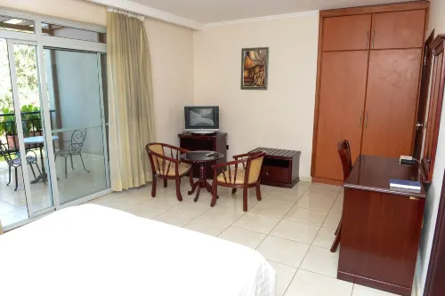Room in Apartment - This Junior Suite Will Give a Wonderful Stay with Its Great Amenities