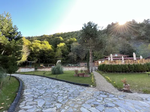 Feel & Live Hotel Villas Restaurant Hotel di Sapanca