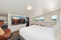 Fancy Townhome Near Old Town, Breweries and River! - 4-نجوم