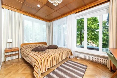 Gustav Ernesaks- Kadriorg Hotels in Haabneeme